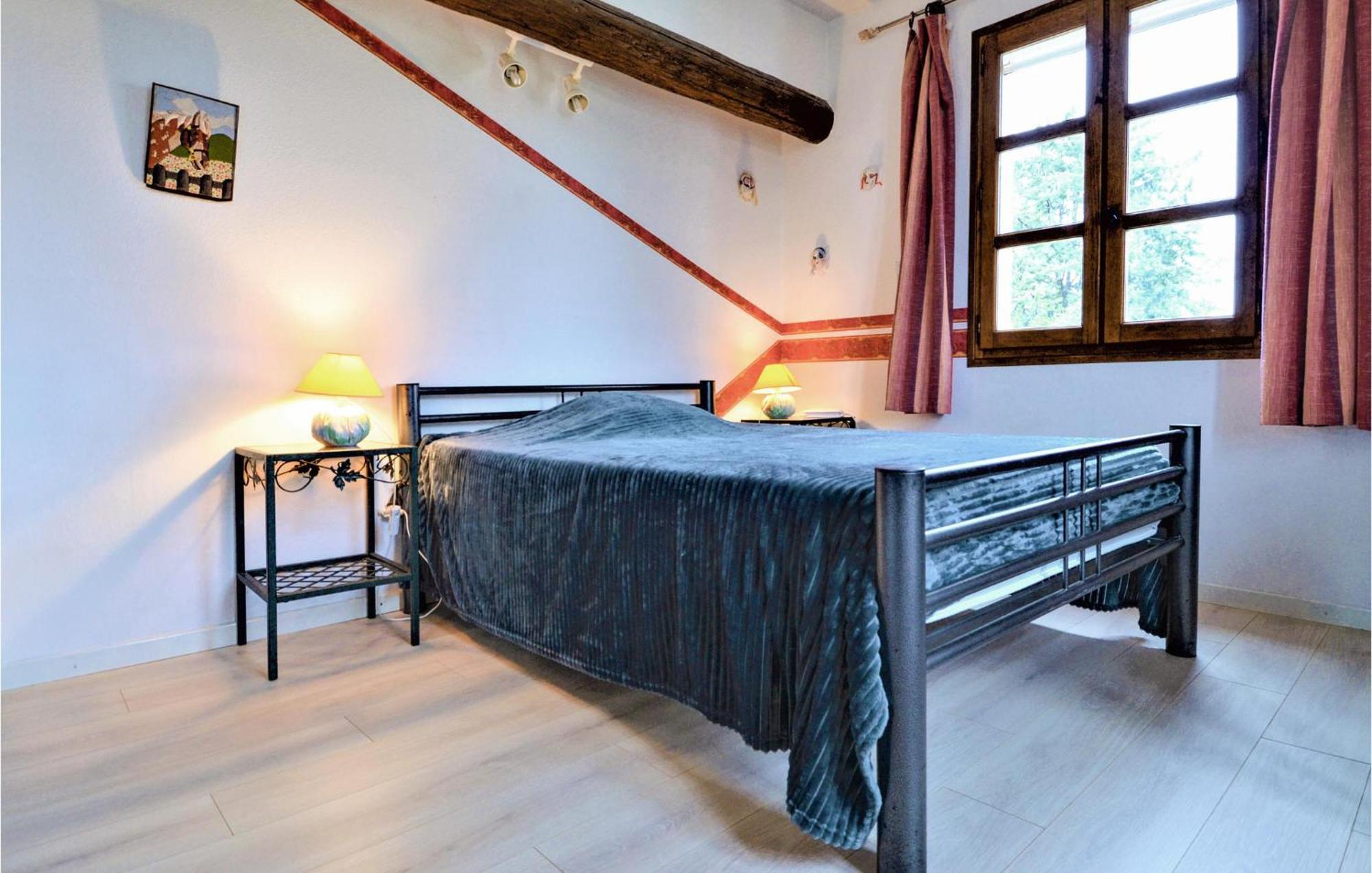 4 Bedroom Lovely Home In Marguerittes Esterno foto