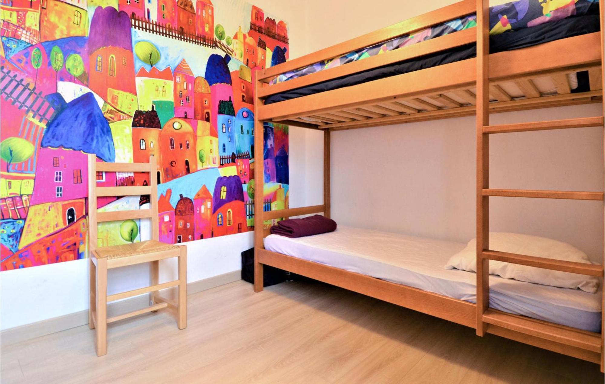 4 Bedroom Lovely Home In Marguerittes Esterno foto
